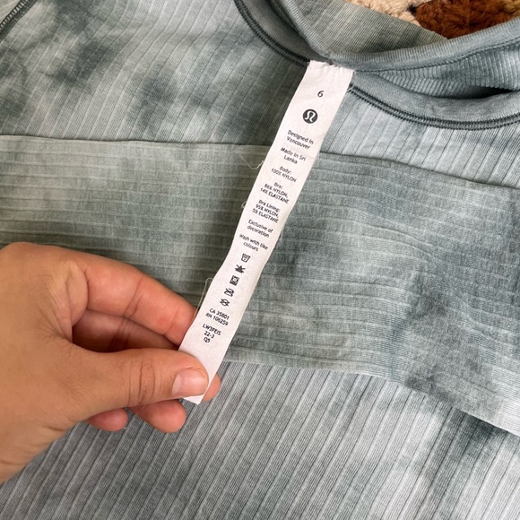 Lululemon Ebb to Street Long Sleeve Marble Dye Tidewater Teal size 6 - Picture 9 of 9